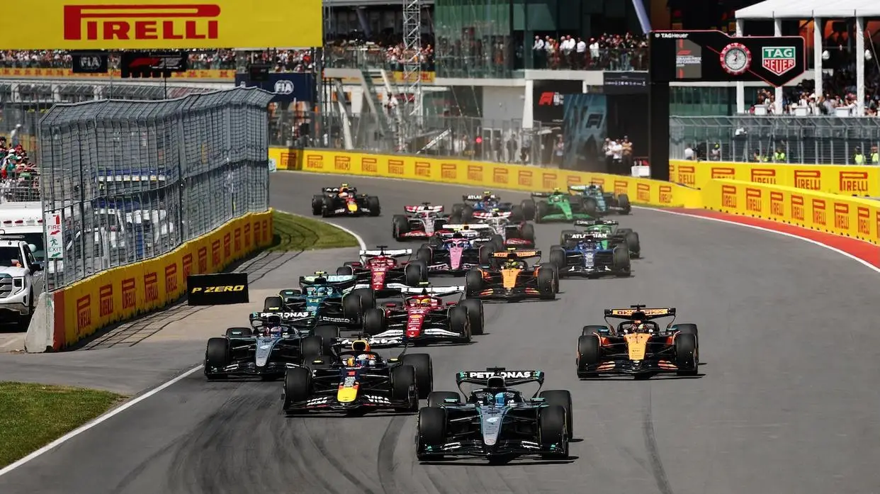 F1 Canada 2025: Russell Thắng Lợi Kịch Tính, Mercedes Kép Lên Bục, McLaren "Nội Bộ Đụng Độ"
