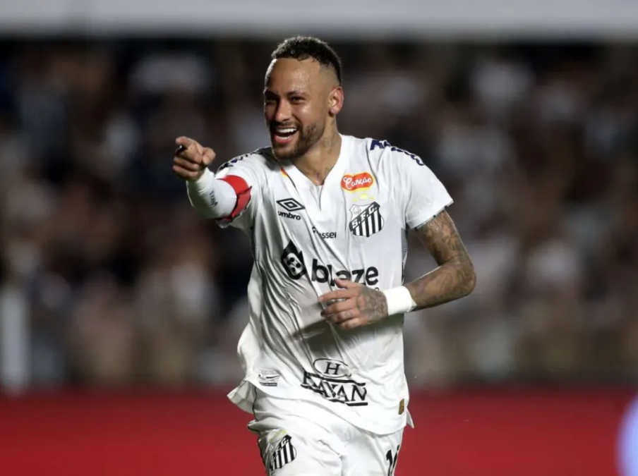 Neymar: Lương 16 Triệu Euro Vẫn "1 Chọi 3" Khi Đang Dưỡng Thương!