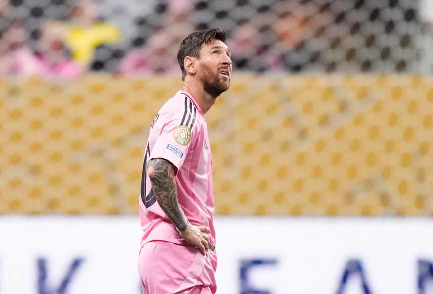 7 cú tua chậm về Messi trong thất bại 0-4 trước PSG