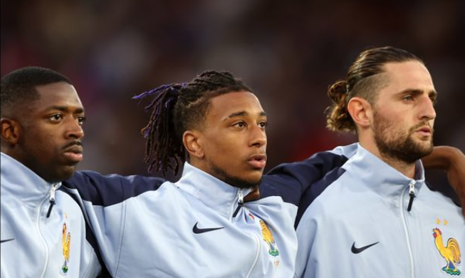 Mẹ của Rabiot: “Không có suất dự Champions League mà còn đòi giảm lương”