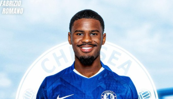Romano: Jorrel Hato sẽ kiểm tra y tế hôm nay và ký hợp đồng với Chelsea đến năm 2032
