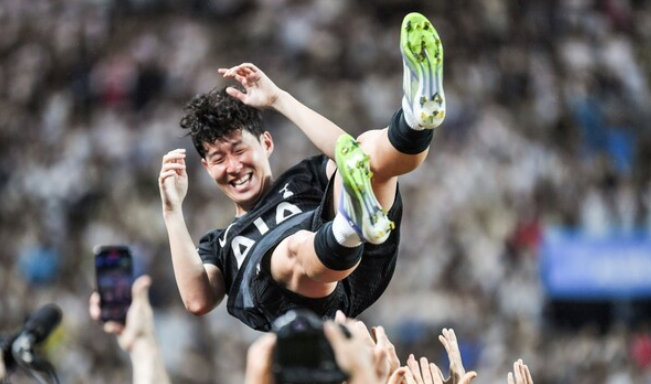 Phóng viên Hàn Quốc: Barca từng lên kế hoạch chiêu mộ Son Heung-min miễn phí nhưng cầu thủ không hứn