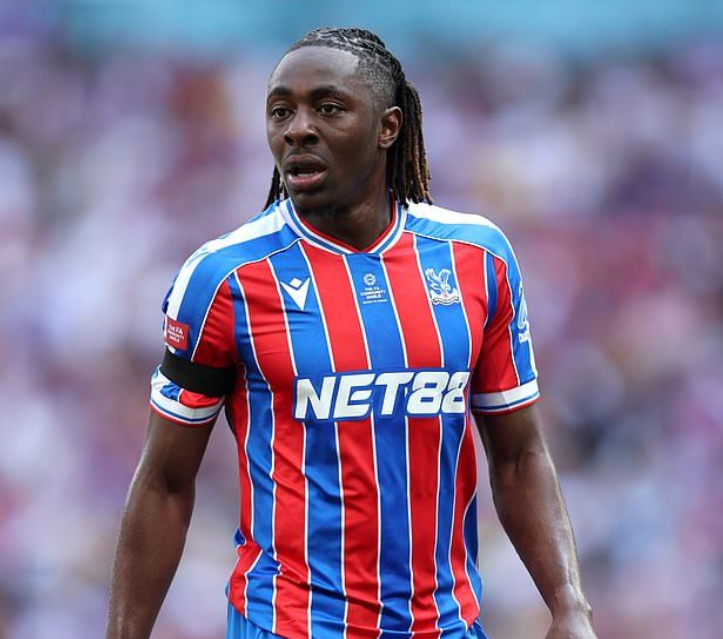 Theo tờ Daily Mail, khi được một cổ động viên hỏi liệu có gia nhập Arsenal hay không, Eberechi Eze c