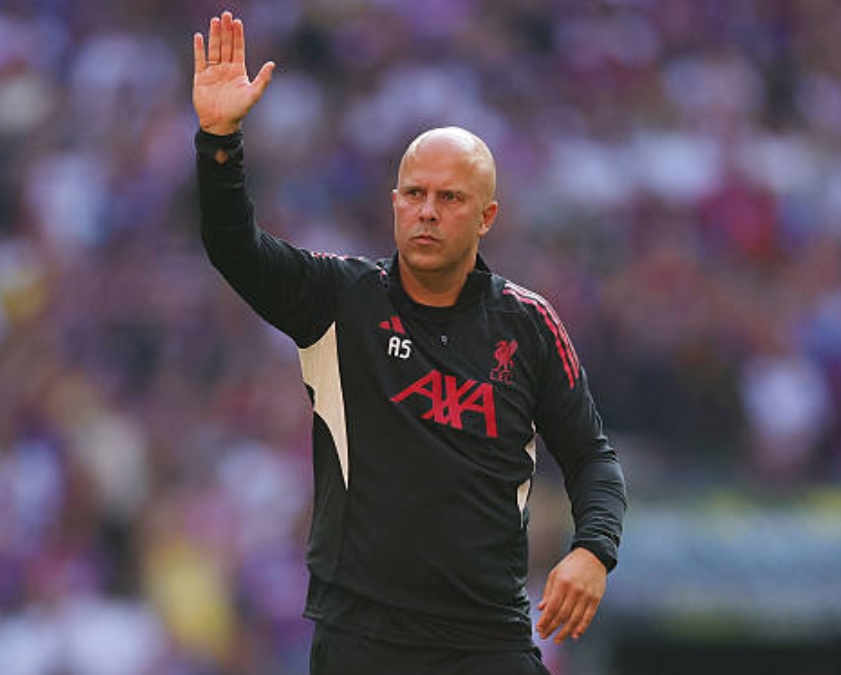 Liverpool công hay thủ yếu: Gravenberch trở lại cứu nguy