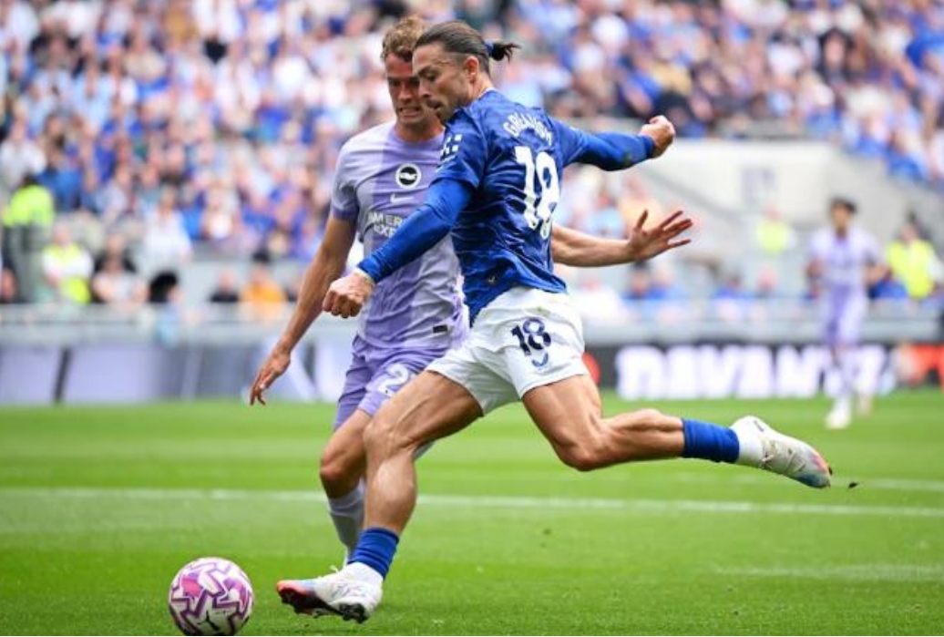 Lần đầu ra mắt! Grealish chuyền hai kiến tạo thắp lửa sân 750 triệu bảng