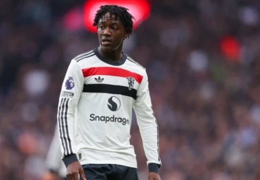 Amorim bỏ Mainoo ngoài lề? Anh có thể phá hoại sự cân bằng hàng tiền vệ MU mùa này