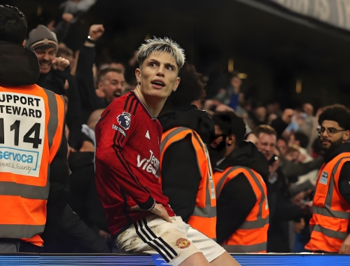 MU buộc phải hoàn tất 8 thương vụ: 6 người rời đi, 2 tân binh cập bến