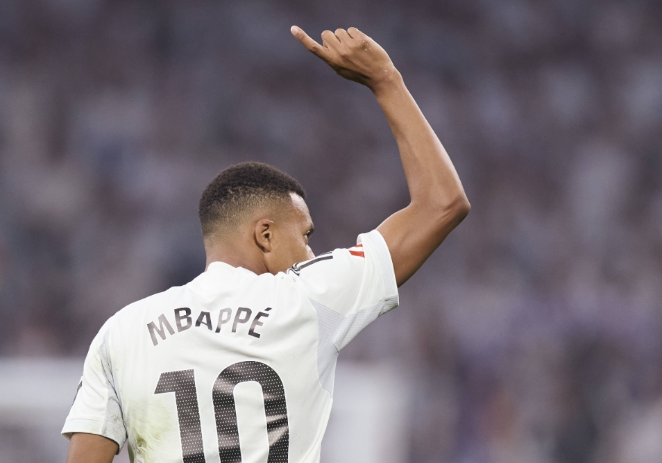 Mbappe bước vào “chế độ C.Ronaldo”: Từ ngỡ ngàng đến sát thủ hàng đầu Real Madrid