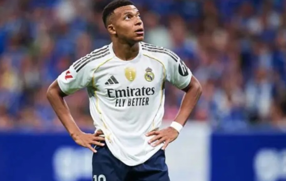 Khởi đầu hoàn hảo của Real Madrid: Dấu hiệu vô địch hay lời nguyền Á quân?